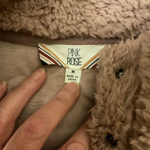 Pink Rose Fuzzy Jacket Cozy Pullover Top Sz M - Picture 7 of 10